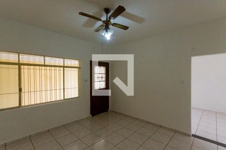 Sala de casa à venda com 3 quartos, 224m² em Vila Ivone, São Paulo