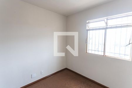 Quarto 2 de apartamento para alugar com 2 quartos, 60m² em Santa Tereza, Belo Horizonte