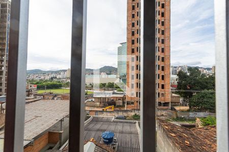 Vista do Quarto 1 de apartamento para alugar com 2 quartos, 60m² em Santa Tereza, Belo Horizonte