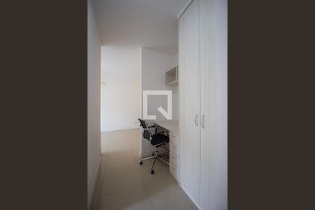 Corrredor de apartamento para alugar com 2 quartos, 70m² em Recreio dos Bandeirantes, Rio de Janeiro