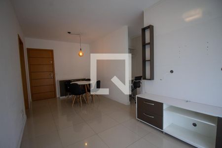 Sala de apartamento para alugar com 2 quartos, 70m² em Recreio dos Bandeirantes, Rio de Janeiro