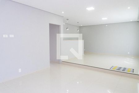 Sala 1 de casa à venda com 5 quartos, 235m² em Jardim Prudência, São Paulo
