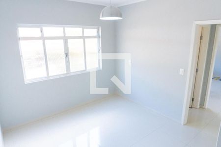 Sala 2 de casa para alugar com 5 quartos, 235m² em Jardim Prudência, São Paulo