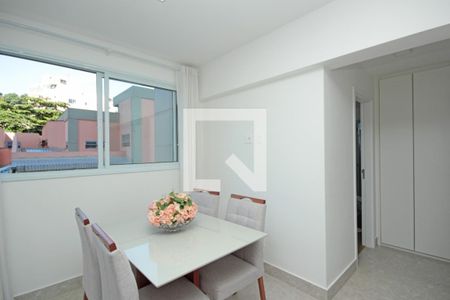 Apartamento à venda com 2 quartos, 67m² em Vila Paris, Belo Horizonte