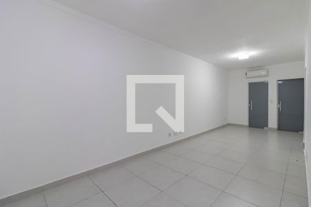 Sala de casa para alugar com 2 quartos, 200m² em Jardim Santa Francisca, Guarulhos