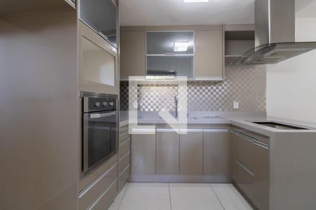 Cozinha de casa para alugar com 2 quartos, 200m² em Jardim Santa Francisca, Guarulhos