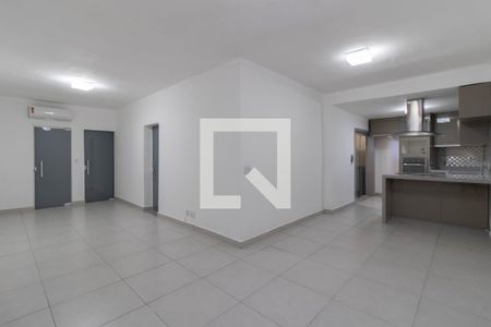 Sala de casa para alugar com 2 quartos, 200m² em Jardim Santa Francisca, Guarulhos