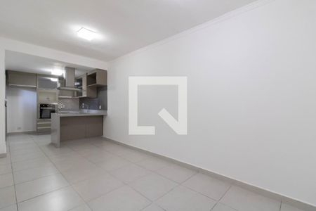 Sala de casa para alugar com 2 quartos, 200m² em Jardim Santa Francisca, Guarulhos