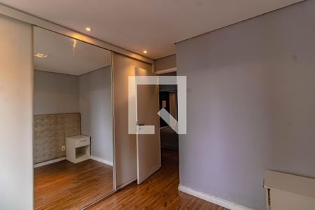 Quarto 1 de apartamento para alugar com 1 quarto, 60m² em Vila Guarani (z Sul), São Paulo