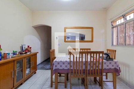 Casa para alugar com 284m², 4 quartos e 2 vagas Casa para alugar com 284m², 4 quartos e 2 vagasCozinha