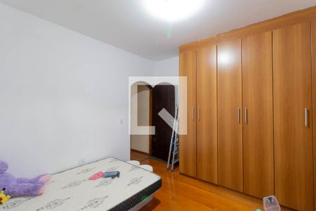 Casa para alugar com 284m², 4 quartos e 2 vagas Casa para alugar com 284m², 4 quartos e 2 vagasQuarto 2