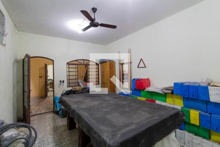 Casa para alugar com 284m², 4 quartos e 2 vagas Casa para alugar com 284m², 4 quartos e 2 vagasQuarto Externo