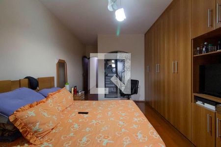 Casa para alugar com 284m², 4 quartos e 2 vagas Casa para alugar com 284m², 4 quartos e 2 vagasSuíte