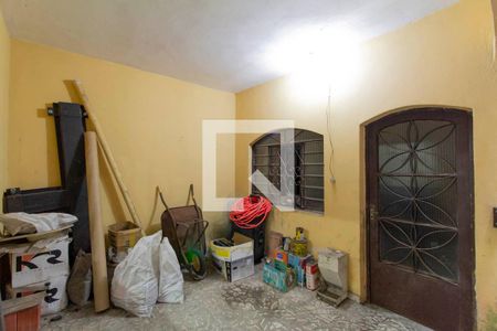 Casa para alugar com 284m², 4 quartos e 2 vagas Casa para alugar com 284m², 4 quartos e 2 vagasQuintal