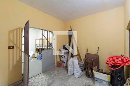 Casa para alugar com 284m², 4 quartos e 2 vagas Casa para alugar com 284m², 4 quartos e 2 vagasQuintal