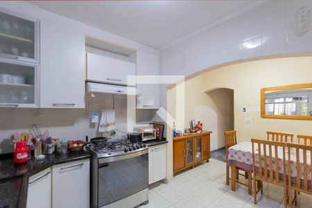 Casa para alugar com 284m², 4 quartos e 2 vagas Casa para alugar com 284m², 4 quartos e 2 vagasCozinha