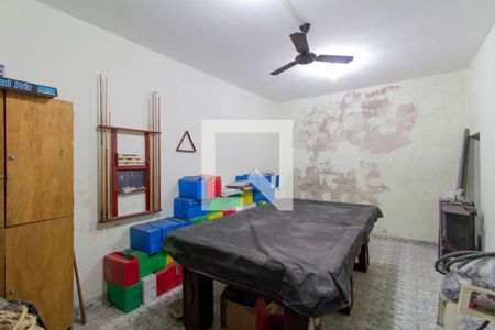 Casa para alugar com 284m², 4 quartos e 2 vagas Casa para alugar com 284m², 4 quartos e 2 vagasQuarto Externo