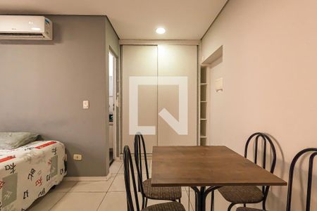 Sala/Quarto/Cozinha de kitnet/studio para alugar com 1 quarto, 38m² em Vila Augusta, Guarulhos