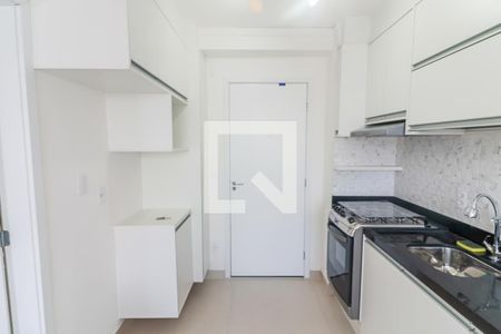 Cozinha e Sala de apartamento à venda com 1 quarto, 24m² em Vila Butantã, São Paulo