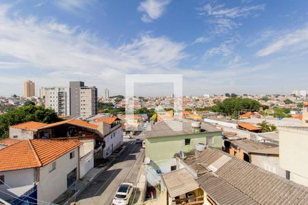 Vista Varanda e Área de Serviço  de apartamento para alugar com 2 quartos, 41m² em Jardim Popular, São Paulo