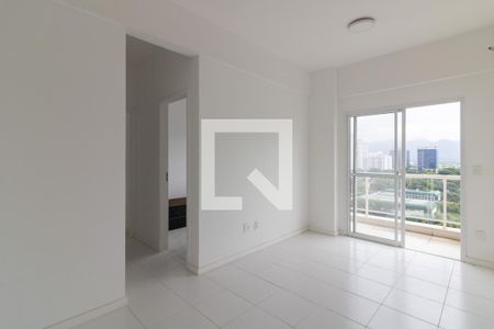 Sala de apartamento à venda com 2 quartos, 50m² em Barra da Tijuca, Rio de Janeiro