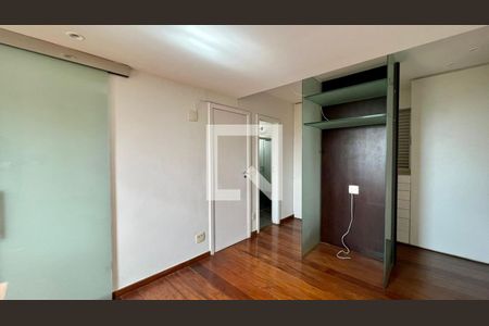 Quarto  de apartamento à venda com 1 quarto, 130m² em Serra, Belo Horizonte