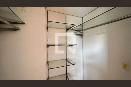 Closet de apartamento à venda com 1 quarto, 130m² em Serra, Belo Horizonte