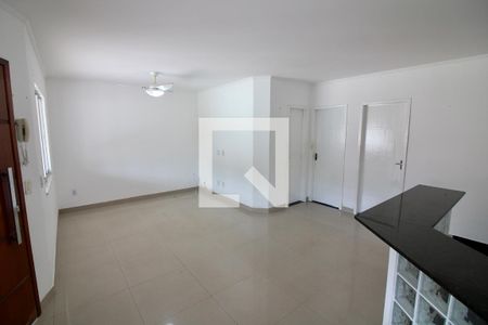 Sala de casa de condomínio para alugar com 2 quartos, 79m² em Vargem Grande, Rio de Janeiro