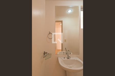 Lavabo de apartamento para alugar com 2 quartos, 57m² em Jardim Santa Mena, Guarulhos