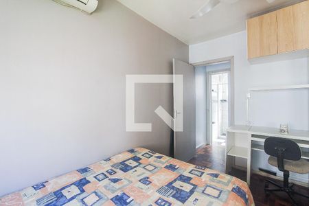 Quarto de apartamento para alugar com 1 quarto, 34m² em Jardim Itu Sabará, Porto Alegre