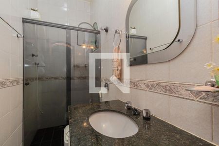 Banheiro Social de casa à venda com 3 quartos, 244m² em Minas Caixa, Belo Horizonte