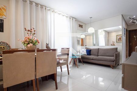 Sala  de apartamento à venda com 3 quartos, 65m² em Heliópolis, Belo Horizonte