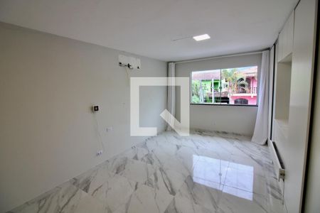 Suíte de casa à venda com 3 quartos, 240m² em Vargem Grande, Rio de Janeiro