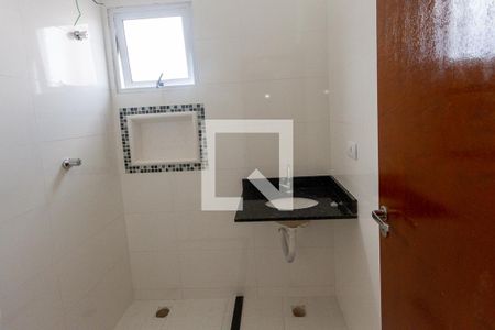 Banheiro de apartamento à venda com 2 quartos, 50m² em Vila Santa Virginia, São Paulo