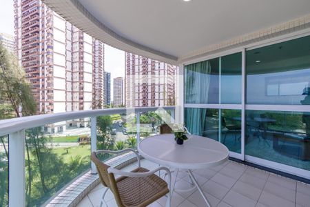 Varanda de apartamento à venda com 1 quarto, 48m² em Barra da Tijuca, Rio de Janeiro