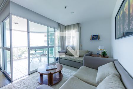 Sala de apartamento para alugar com 1 quarto, 48m² em Barra da Tijuca, Rio de Janeiro