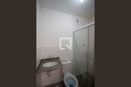 Banheiro de apartamento para alugar com 1 quarto, 26m² em Parque Paulistano, São Paulo