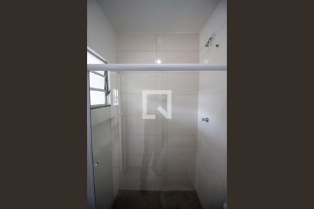 Banheiro de kitnet/studio para alugar com 1 quarto, 26m² em Parque Paulistano, São Paulo