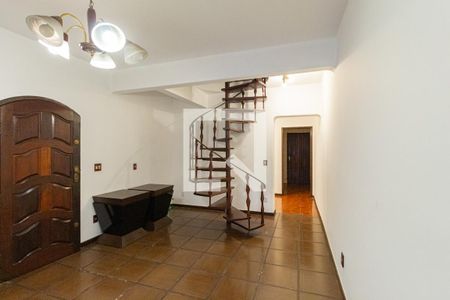 Sala de casa para alugar com 4 quartos, 185m² em Vila Osasco, Osasco