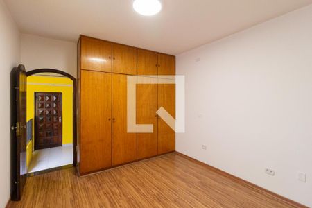 Quarto 1 de casa para alugar com 4 quartos, 185m² em Vila Osasco, Osasco