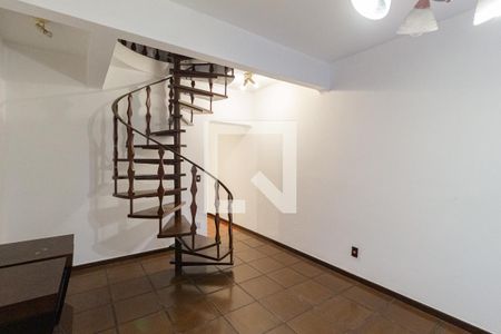 Sala de casa para alugar com 4 quartos, 185m² em Vila Osasco, Osasco