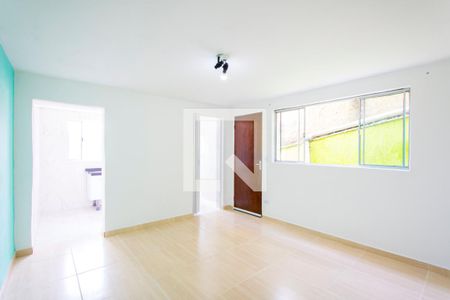 Sala de casa para alugar com 1 quarto, 50m² em Vila Luzita, Santo André