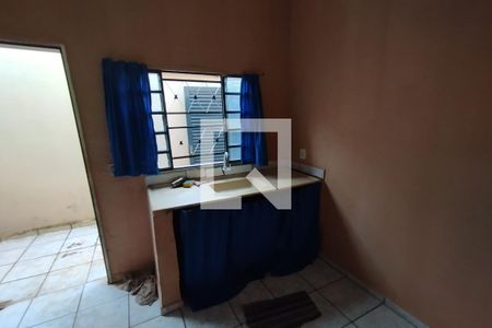Cozinha de kitnet/studio para alugar com 1 quarto, 40m² em Jardim Diva Tarlá de Carvalho, Ribeirão Preto