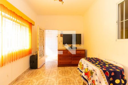 Sala de casa à venda com 4 quartos, 100m² em Vila Prudente, São Paulo