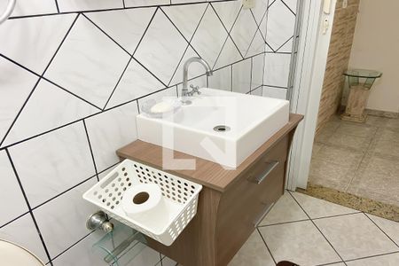 Casa à venda com 367m², 4 quartos e 2 vagas Casa à venda com 367m², 4 quartos e 2 vagasBanheiro
