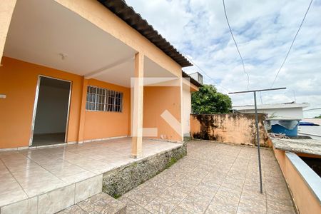 Casa à venda com 367m², 4 quartos e 2 vagas Casa à venda com 367m², 4 quartos e 2 vagasÁrea de Serviço