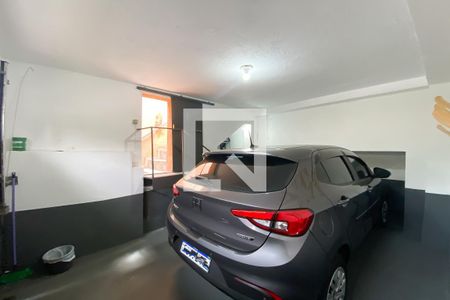 Casa à venda com 367m², 4 quartos e 2 vagas Casa à venda com 367m², 4 quartos e 2 vagasGaragem