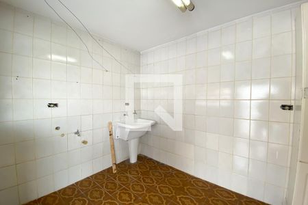 Casa à venda com 367m², 4 quartos e 2 vagas Casa à venda com 367m², 4 quartos e 2 vagasÁrea de Serviço