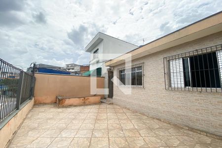 Casa à venda com 367m², 4 quartos e 2 vagas Casa à venda com 367m², 4 quartos e 2 vagasÁrea de Serviço