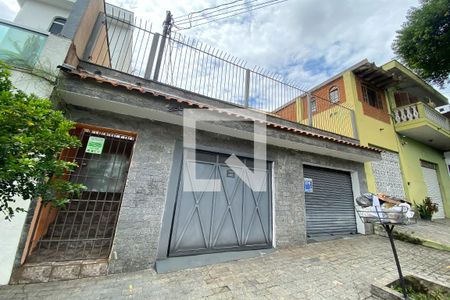 Casa à venda com 367m², 4 quartos e 2 vagas Casa à venda com 367m², 4 quartos e 2 vagasFachada